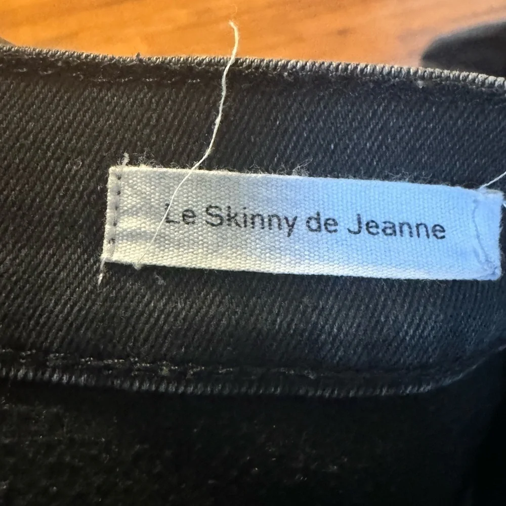 FRAME DENIM LE SKINNY DE JEANNE SZ 27